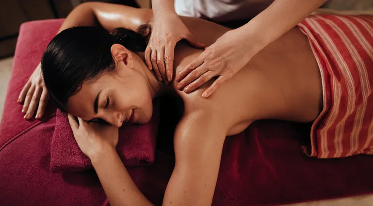 OLİA SPA MASSAGE BLOK